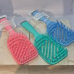 Pieptene de masaj pentru păr